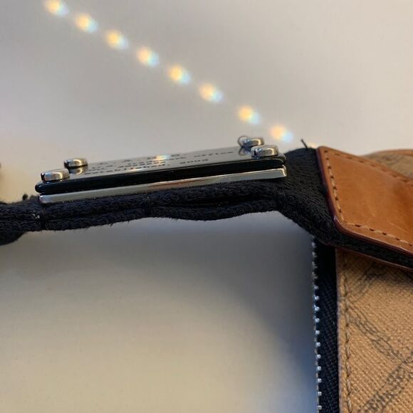 L.A.M.B. Gwen Stefani Crossbody Purse Bag - Picture 7 of 12